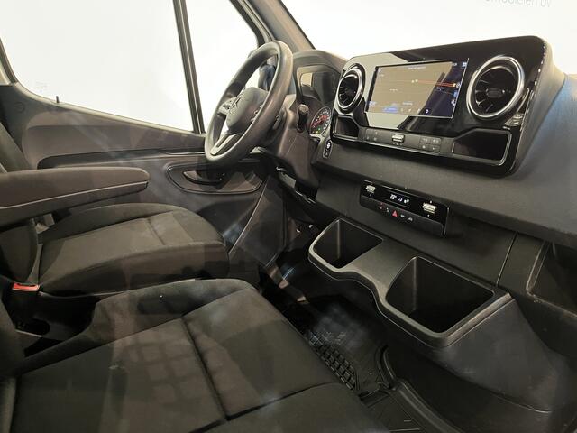 Mercedes-Benz SPRINTER 317 CDI L3 RWD Automaat Open Laadbak / Euro 6 / Trekhaak 3500 KG / Airco / Cruise Control / CarPlay / Navigatie / 3-ZIts / 27.000 KM !!