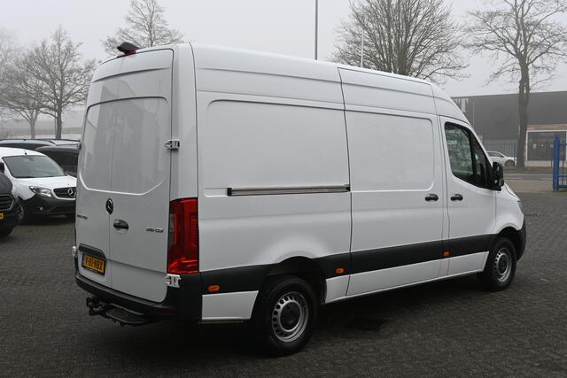 Mercedes-Benz SPRINTER 316 CDI L2H2 3500 KG trekhaak, Camera, Apple Carplay/Android Auto