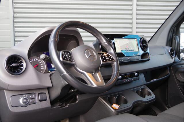 Mercedes-Benz SPRINTER 319 3.0 CDI V6 L2H2 AUT. LED, LUCHTVERING, MBUX 10'', 360 CAMERA, STOELVERWARMING, CRUISE, CLIMA, PARKEERSENSOREN