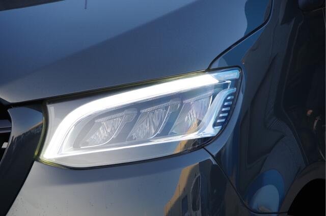 Mercedes-Benz SPRINTER 317 1.9 CDI L2H2 AUT. LED, 3.5T TREKHAAK, ADAPT. CRUISE, STANDKACHEL, CAMERA, NAVI, CLIMA, PARKEERSENSOREN