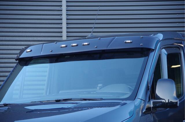 Mercedes-Benz SPRINTER 319 3.0 CDI V6 L2H1 AUT. LED, 2X SCHUIFDEUR, 3.5T TREKHAAK, MBUX 10'', 360 CAMERA, STOELVERWARMING, VOORRUIT VERWARMING, LEDER STUUR, NL AUTO, NAP