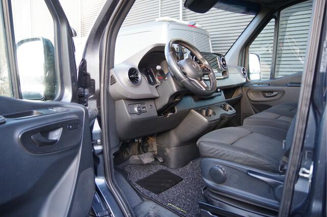 Mercedes-Benz SPRINTER 319 3.0 CDI V6 L2H1 AUT. LED, 2X SCHUIFDEUR, 3.5T TREKHAAK, MBUX 10'', 360 CAMERA, STOELVERWARMING, VOORRUIT VERWARMING, LEDER STUUR, NL AUTO, NAP