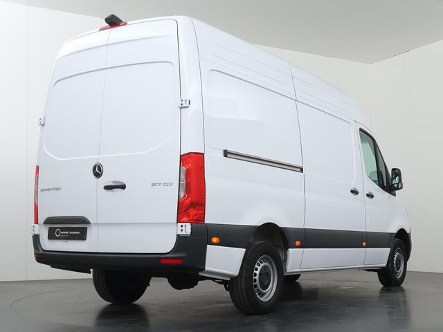 Mercedes-Benz SPRINTER 317 CDI | Aut. | L2 H2 | Pro | 3-zits | Airco | Cruise Control | 3500 KG. AHW | Parkeercamera | Certified