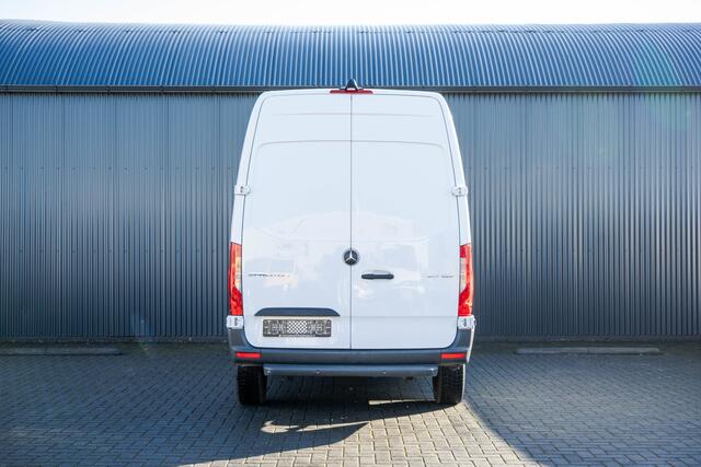 Mercedes-Benz SPRINTER 317 CDI L2H2 | Automaat | Mbux | 360° camera | Navi | Cruise | Climatronic