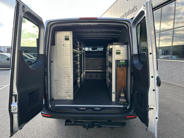 Mercedes-Benz SPRINTER 315 CDI RWD L2 H1 3500KG Trekhaak / BOTT Inrichting / MBUX 10.25 / Navigatie / Cruise control / Airco