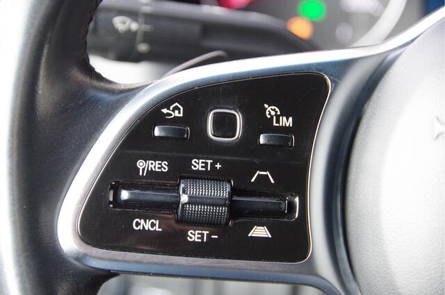 Mercedes-Benz SPRINTER 519 3.0 CDI V6 L2H2 DUBBELLUCHT, LUCHTVERING, LED, ADAPT. CRUISE, STANDKACHEL, STOELVERWARMING, 360 CAMERA, MBUX 10'', ELEKTR. SCHUIFDEUR, 2X GEVEERDE STOEL, DUBBEL LUCHT