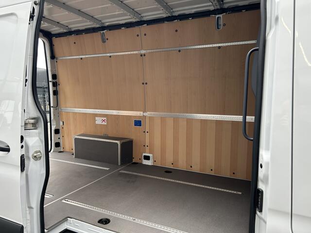 Mercedes-Benz SPRINTER 317 CDI L2 H2 Automaat / 360 Camera / MBUX / Navigatie / Cruise control / Airco / 270 Graden achterdeuren