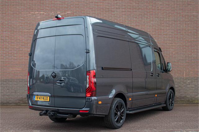 Mercedes-Benz SPRINTER 319 1.9 CDI 191PK L2H2 Black Pack **NIEUW, BPM VOORDEEL**, Leder, Adaptive Cruise, Carplay, Stoelverwarming, Trekhaak.