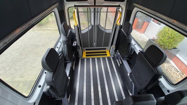 Mercedes-Benz SPRINTER 4- Klapstoelen / Rolstoelbus / e-lift / Incl- BPM