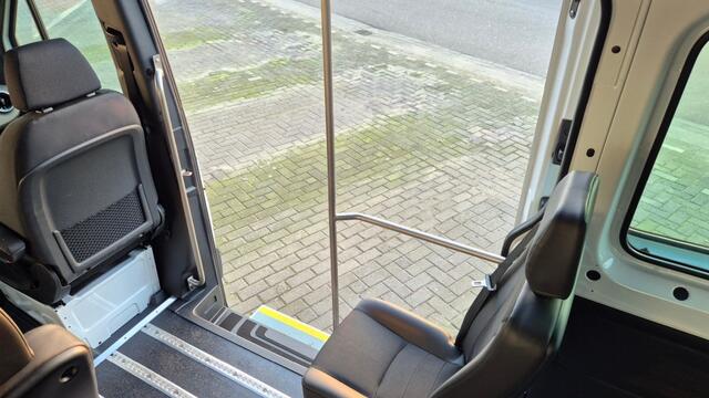 Mercedes-Benz SPRINTER 4- Klapstoelen / Rolstoelbus / e-lift / Incl- BPM