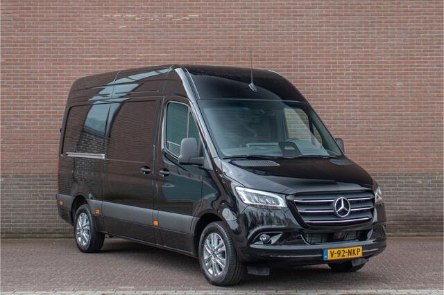 Mercedes-Benz SPRINTER 319 1.9 CDI 191PK L2H2 Pro **NIEUW, BPM VOORDEEL**, Adaptive Cruise, Carplay, Stoelverwarming, Trekhaak, Camera, Full LED.