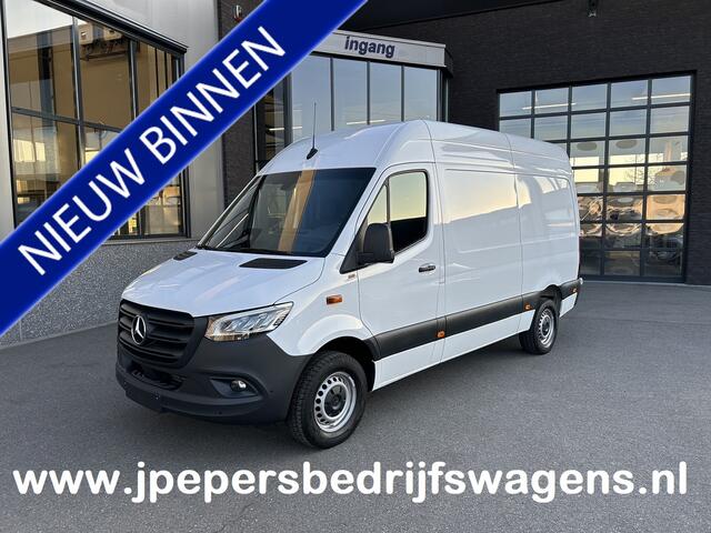 Mercedes-Benz SPRINTER 317 CDI L2 H2 Pro LED / MBUX / Navigatie / Camera / Parkeersensoren / Cruise control / 270 Graden achterdeuren
