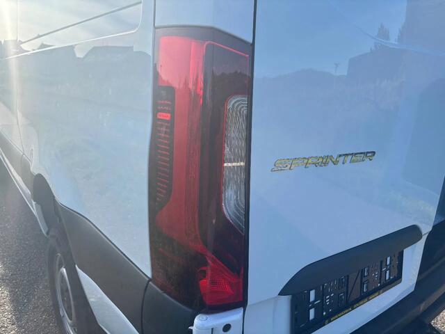 Mercedes-Benz SPRINTER 319CDI L2H1 4X4 Automaat Airco Camera Trekhaak Apple CarPlay NIEUW BPM VRIJ