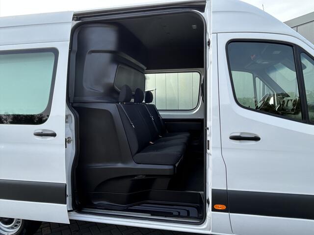 Mercedes-Benz SPRINTER 315 CDI 150 PK AUTOMAAT RWD / DUBBEL-CABINE / L2H2 / 3.5T TREKHAAK / 5 PERSOONS / AIRCO / CRUISE / NAVI / CAMERA