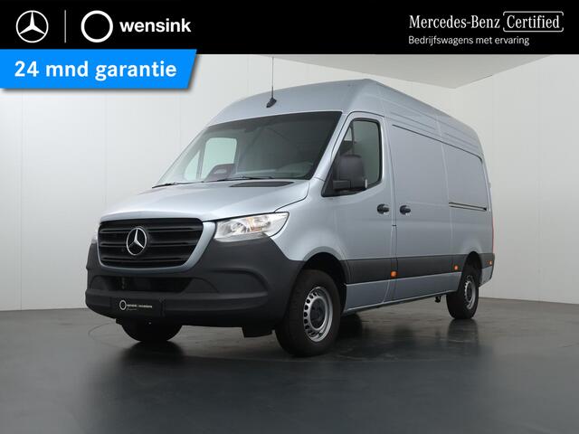 Mercedes-Benz SPRINTER 317 CDI | L2 H2 | PRO | AUTOMAAT | ACHTERUITRIJCAMERA | NAVIGATIE | CRUISE CONTROL | 2X ZIJSCHUIFDEUR | BETIMMERDE LAADRUIMTE | ZILVER METALLIC | 3-ZITS | LICHT -/ REGEN SENSOR | CERTIFIED