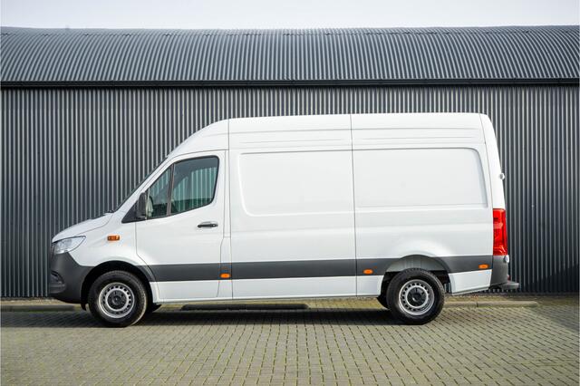 Mercedes-Benz SPRINTER 317 CDI L2H2 | Mbux | Facelift | Navi | Camera | Adapt.Cruise | Automaat