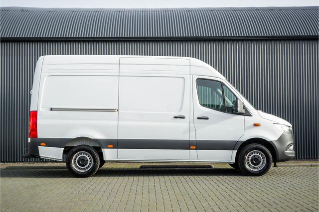 Mercedes-Benz SPRINTER 317 CDI L2H2 | Mbux | Facelift | Navi | Camera | Adapt.Cruise | Automaat