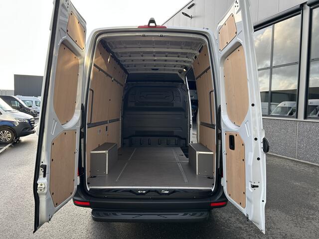 Mercedes-Benz SPRINTER 317 CDI L2 H2 Pro Facelift / MBUX / Navigatie / Camera / Geveerde stoel / Cruise control / Airco / 270 Graden achterdeuren