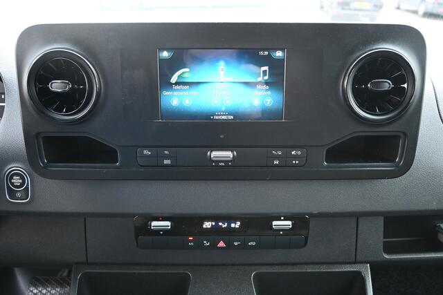 Mercedes-Benz SPRINTER 317 CDI L2H2 3500 kg trekhaak, MBUX met camera, Etc.