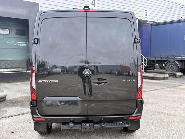Mercedes-Benz SPRINTER 317 CDI L1/H1 | DISTRONIC + | GROOT NAVI | LEER | CHAUFFEURSSTOEL