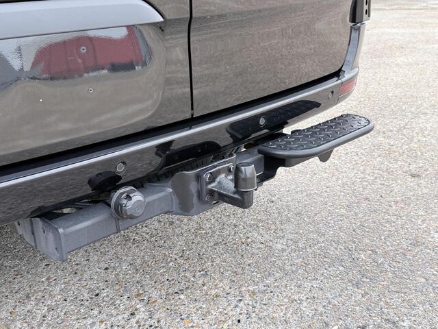 Mercedes-Benz SPRINTER 317 CDI L1/H1 | DISTRONIC + | GROOT NAVI | LEER | CHAUFFEURSSTOEL