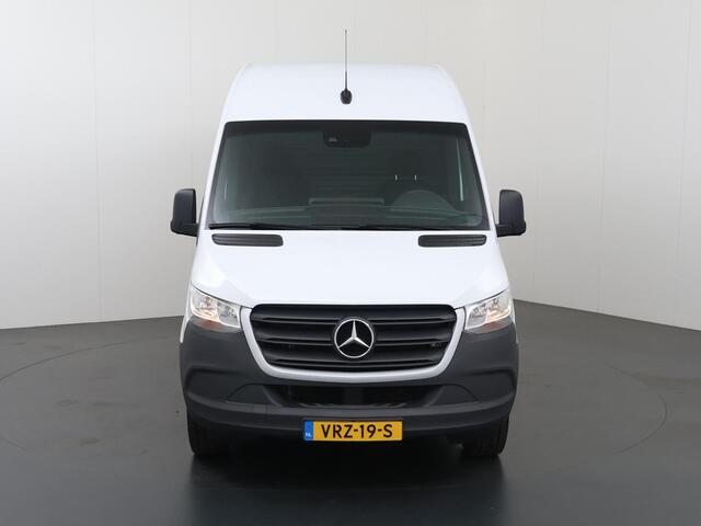 Mercedes-Benz SPRINTER 317 CDI | Aut. | L2 H2 | Navigatie | Parkeercamera | 2-zits | Opstaptrede achter | Cruise Control |