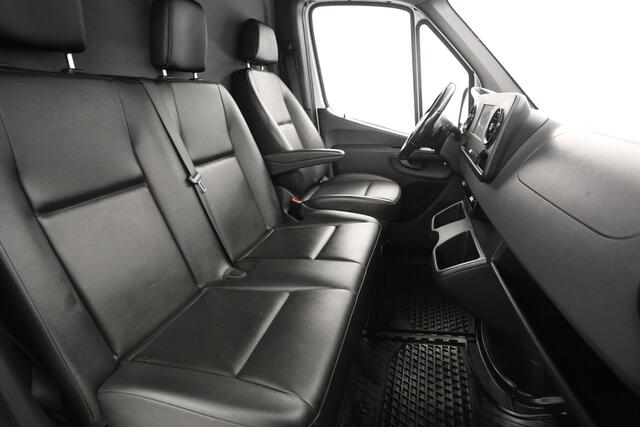 Mercedes-Benz SPRINTER 214 CDI L2H2 | Aut. | Airco | Adap. Cruise | Camera | 3 Zits | Carplay | Trekhaak