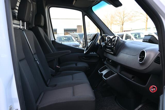 Mercedes-Benz SPRINTER 317 CDI L2H2 Pro LED, Geveerde stoel, Navigatie met camera
