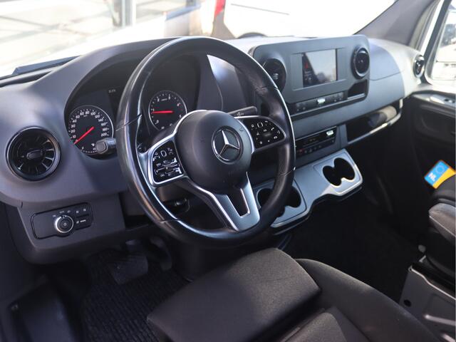 Mercedes-Benz SPRINTER 317 CDI L2H2 | AIRCO/DISTRONIC/CAMERA/3.500KG AHW | Certified