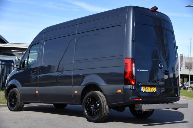 Mercedes-Benz SPRINTER 316 2.2 CDI L2H2 PB Edition Adaptieve Cruise, Camera, Carplay, LED, Leder, Stoelverwarming, Clima, Mulitmedia, Uniek!