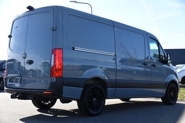 Mercedes-Benz SPRINTER 316 2.2 CDI L2H1 PB Edition Adaptieve Cruise, 360 Camera, Caprlay, LED, 3500kg Trekhaak, 10,5'' Mbux, Automaat, Multimedia, Uniek!