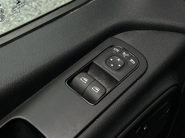 Mercedes-Benz SPRINTER 317CDI 170PK Automaat L2H1 2 Schuifdeuren, Cruise Control, Trekhaak, DAB, Stoelverwarming