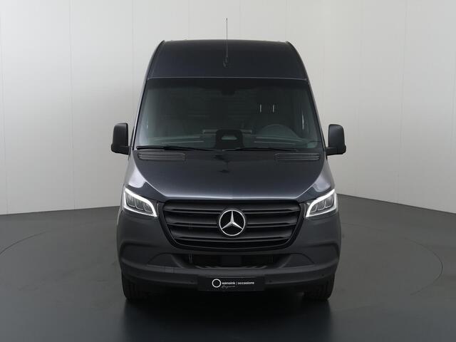 Mercedes-Benz SPRINTER 319 CDI 190 PK | L2 H2 | AUTOMAAT | PRO | LED | KUNSTLEDER ZWART BEKLEDING | CAMERA | BETIMMERDE LAADRUIMTE | CARPLAY EN ANDROID AUTO | CRUISE | AIRCO | 17" LICHTMETALEN VELGEN | LUCHTGEVEERDE BESTUURDERSSTOEL