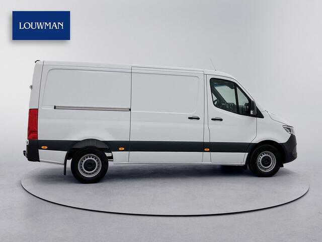 Mercedes-Benz SPRINTER 319 1.9 CDI L2H1 3500kg Navigatie 3500kg Trekhaak Betimmering Parkeerpakket