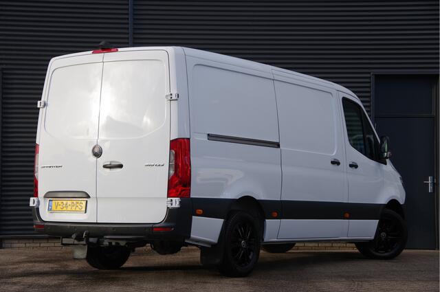 Mercedes-Benz SPRINTER 319 3.0 CDI V6 L2H1 AUT. LED, 2.8T TREKHAAK, STANDKACHEL, CAMERA, NAVI, CLIMA