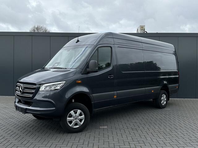 Mercedes-Benz SPRINTER 319 CDI 191 PK 4x4 AUTOMAAT FACELIFT BPM VRIJ !! / 9G-TRONIC / L3H2 / STUUR EN STOELVERWARMING / 2.8 TONS TREKHAAK / CAMERA / ADAPTIVE CRUISE / AIRCO......... ZEER COMPLEET !!