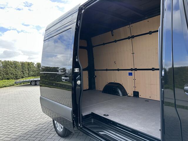 Mercedes-Benz SPRINTER 317 CDI 9G-TRONIC RWD / L2H2 / FACELIFT / TREKHAAK 3.5T / CAMERA / BLINDSPOT / DISTRONIC / ADAPTIVE CRUISE / ECC / STOELVERW.......ZEER COMPLEET
