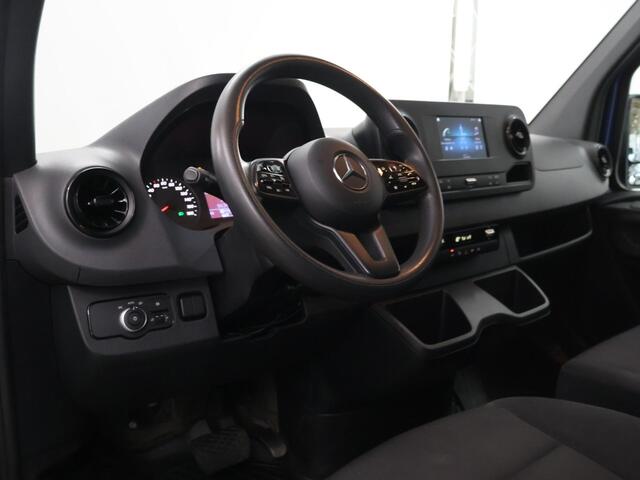 Mercedes-Benz SPRINTER 517 CDI | Aut. | L2 H2 | Dubbellucht | 3500 KG. TH | Parkeercamera | Automaat | Airco | Cruise Control | Betimmering | Flitsbalk | Certified