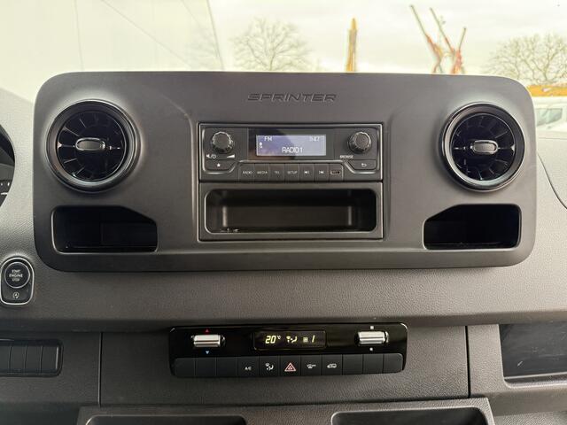 Mercedes-Benz SPRINTER 515 1.9 CDI Automaat Laadklep Climate Control Cruise Control Koffer Bakwagen Meubelbak