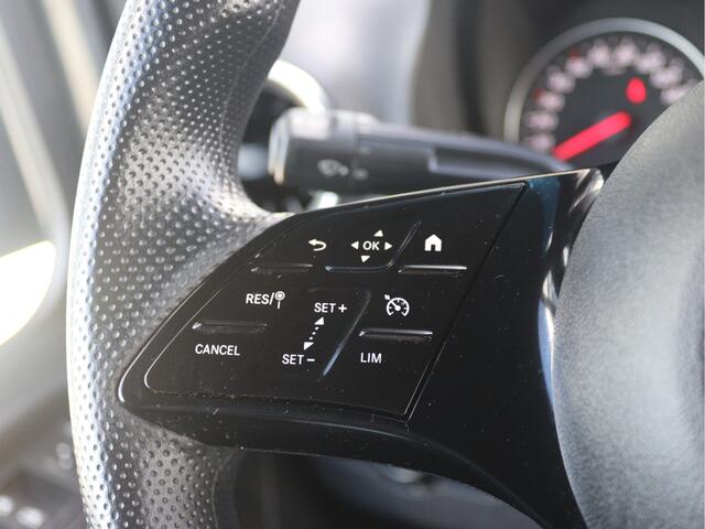 Mercedes-Benz SPRINTER 317 1.9 CDI L2H2 RWD