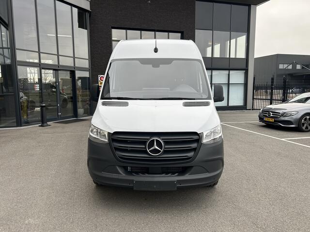 Mercedes-Benz SPRINTER 317 CDI L2 H2 MBUX 10.25 / Navigatie / Camera / Parkeersensoren / Cruise control / Airco