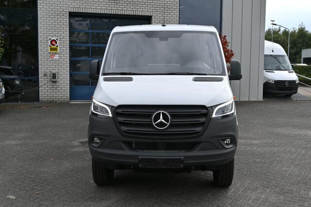 Mercedes-Benz SPRINTER 319 CDI L2H1 4x4 LED, Trekhaak, MBUX met camera en parkeerpakket