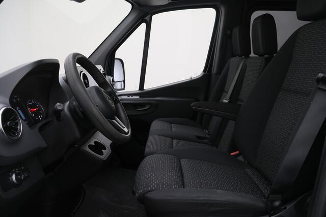 Mercedes-Benz SPRINTER 315 CDI L2H2 DC 6-Zits, Camera, Cruise, Apple Carplay, LED, Chauffersstoel, PDC, 16''