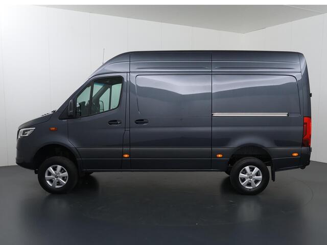 Mercedes-Benz SPRINTER 319 CDI | Aut. | L2 H2 | Select | 4X4 | Dubbele Schuifdeur | 2800 KG Trekhaak | Lederen bekleding | Distronic Plus | Navigatie | Parkeercamera | Certified