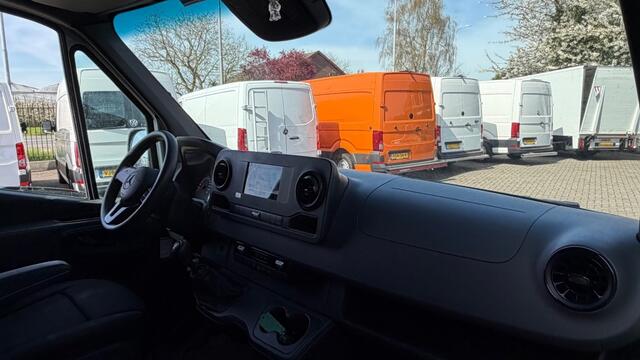 Mercedes-Benz SPRINTER 311 CDI 84KW 114PK L2H2 BEDRIJFSWAGENINRICHTING/ AIRCO/ CAMERA/ 100% DEALERONDERHOUDEN