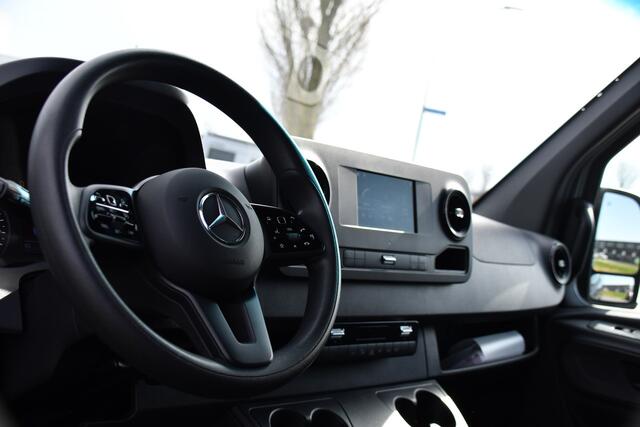 Mercedes-Benz SPRINTER 519 V6 3.0 CDI L2H2 PB Edition Camera, Cruise, Carplay, LED, Automaat, Stoelverwarming, Geveerde Stoel, 190pk, Automaat, Trekhaak, Uniek!
