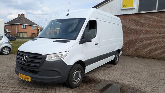 Mercedes-Benz SPRINTER 317-CDI L2H2 - trekh. 3,5T - navi - camera