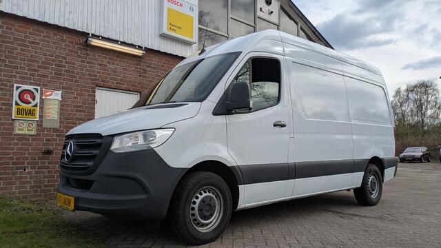 Mercedes-Benz SPRINTER 317-CDI L2H2 - trekh. 3,5T - navi - camera