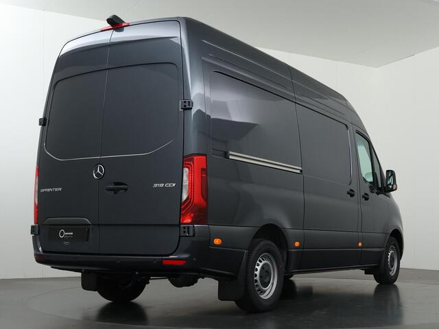 Mercedes-Benz SPRINTER 319 CDI L2 H2 Select | Winterpakket | Trekgewicht 3500 kg | Adaptieve Cruise Distronic | LED koplampen | Achteruitrijcamera | Smartphone integratie pakket |