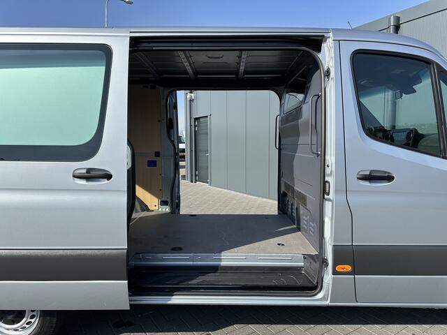 Mercedes-Benz SPRINTER 317 CDI 9G-TRONIC / L2H1 / RWD / 3.500 KG AHG / 2x SCHUIFDEUR / CAMERA / CRUISE / BLIND SPOT / CARPLAY
